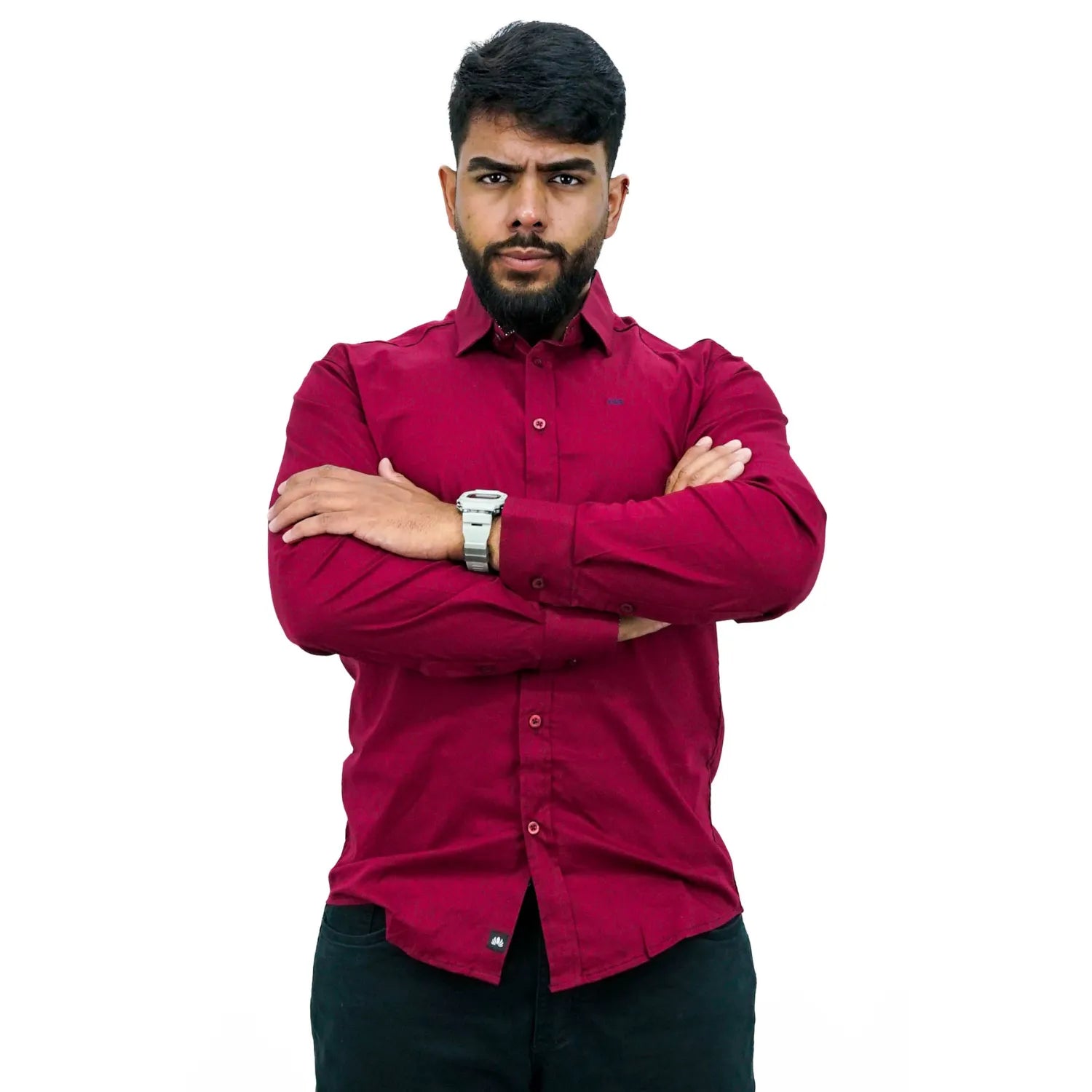 Foto de camisa social de algodão com elastano, manga longa, na cor bordô da marca Absinto Men.