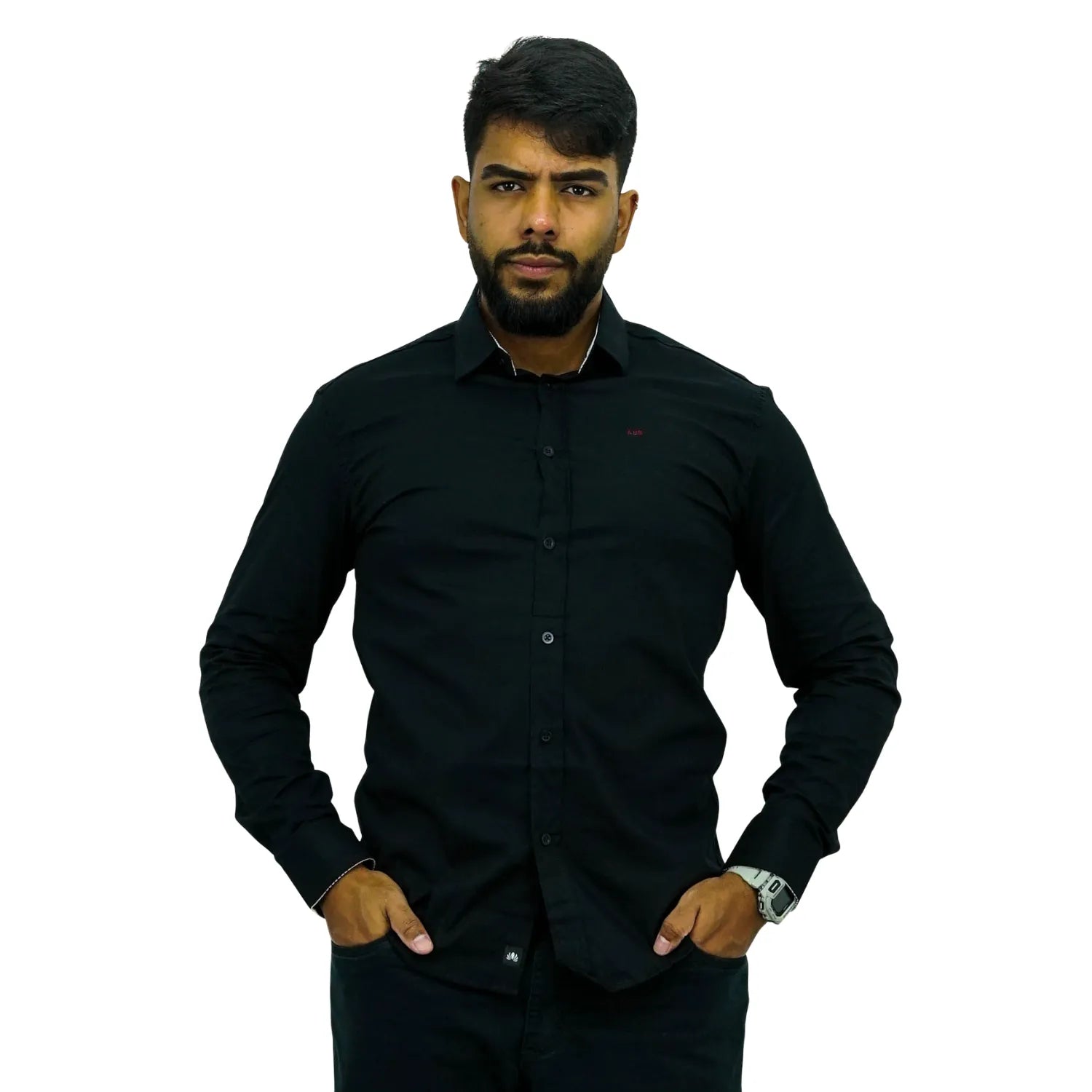 Foto de camisa social de algodão com elastano, manga longa, na cor preta da marca Absinto Men.