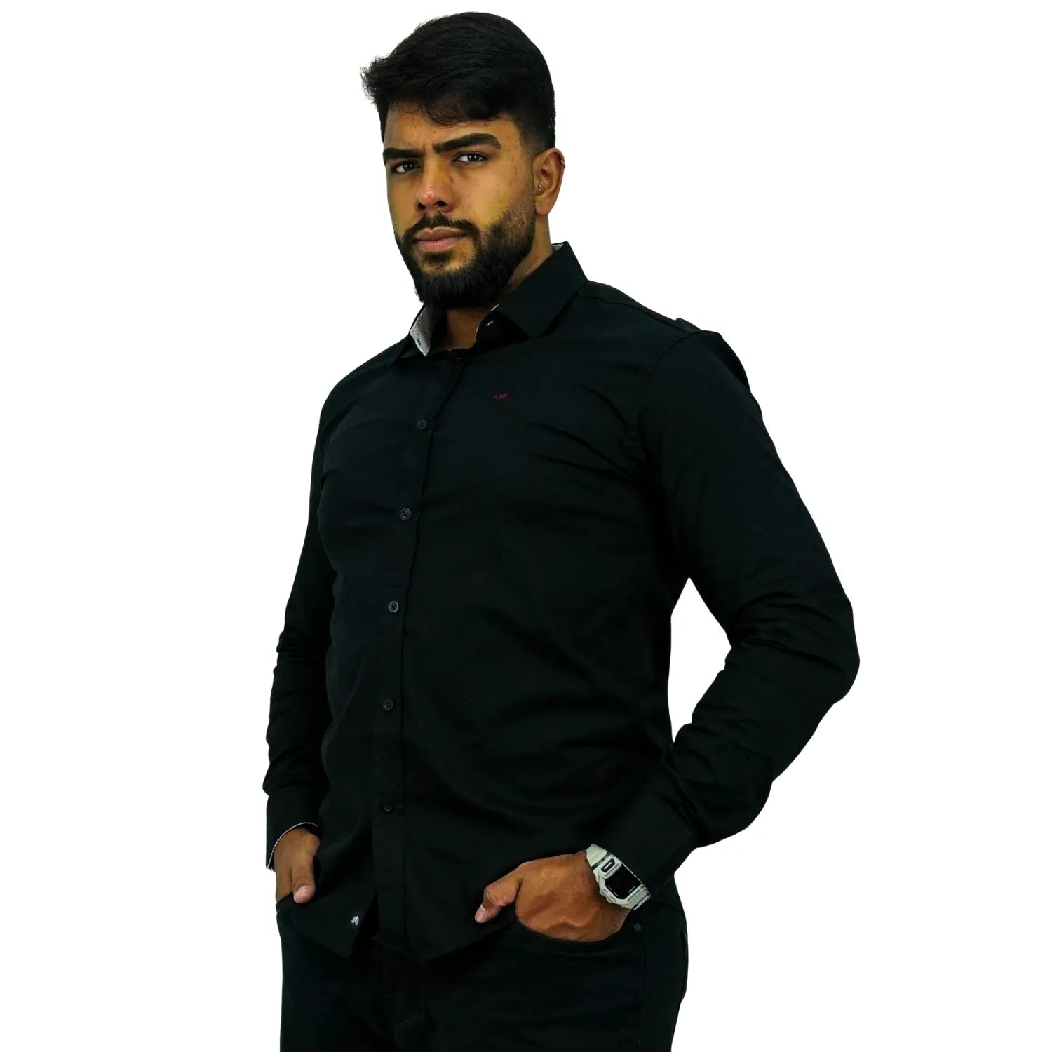 Foto de camisa social de algodão com elastano, manga longa, na cor preta da marca Absinto Men.