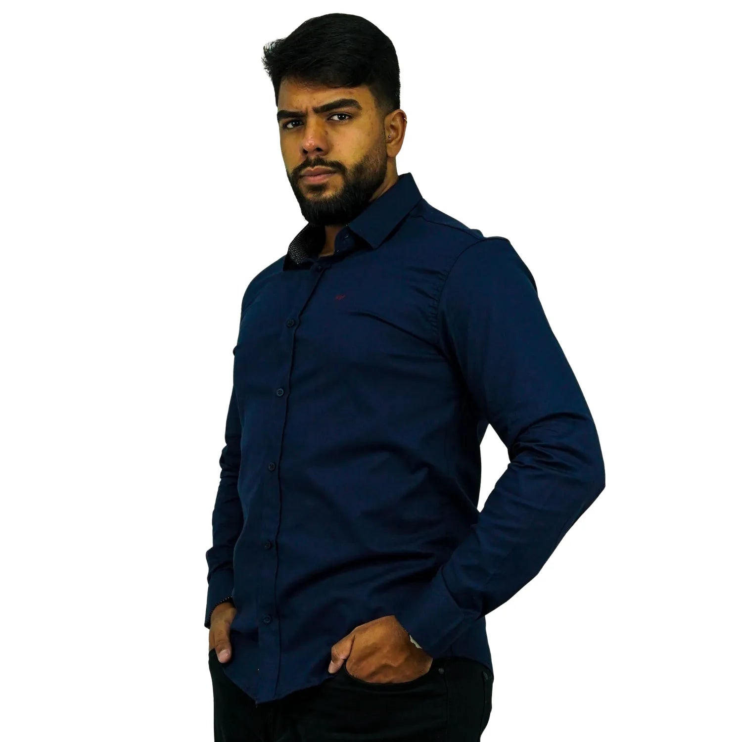 Foto de camisa social de algodão com elastano, manga longa, na cor marinho da marca Absinto Men.