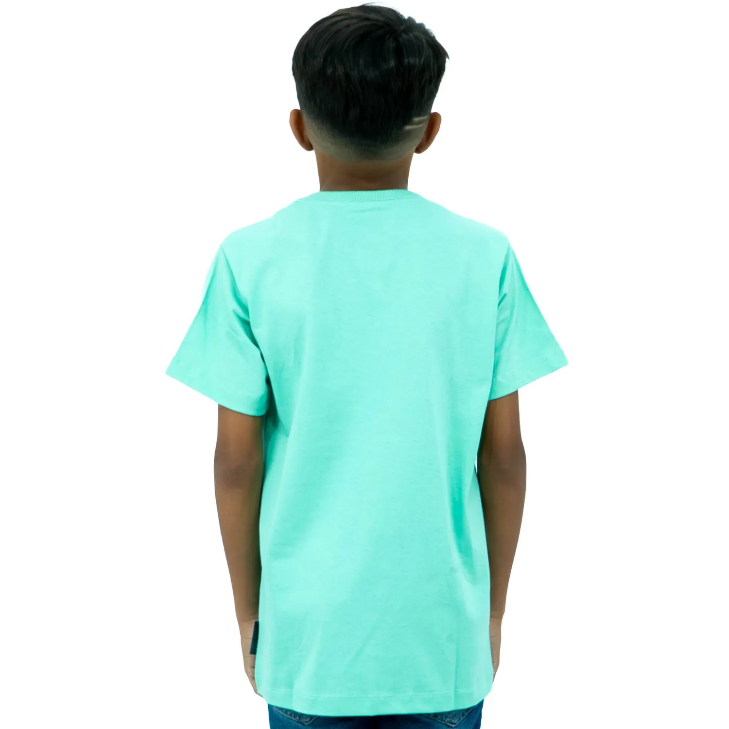 Camiseta de algodão premium da Absinto Men, com estampa de astronauta jogando basquete na cor verde.