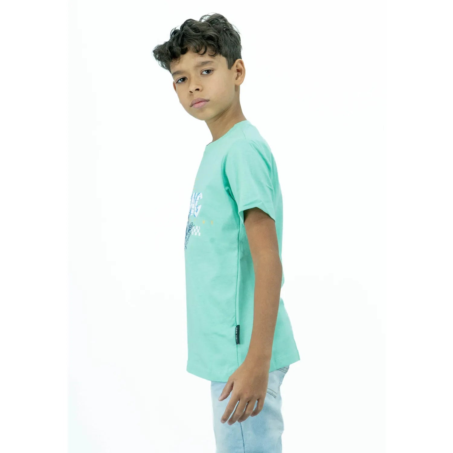 Camiseta infantil masculina de algodão premium, com estampa de moto, da Absinto Men na cor verde.
