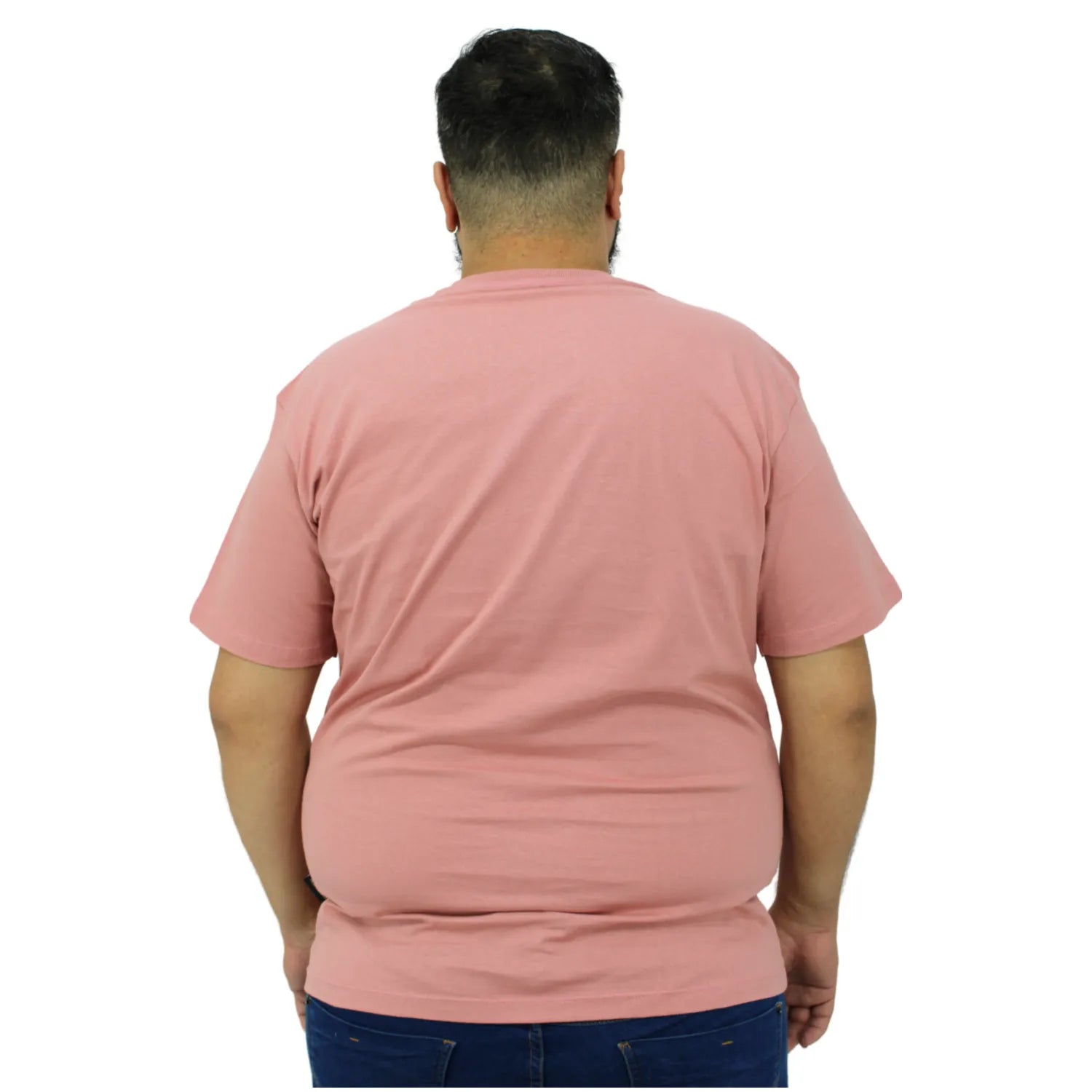 Foto de camiseta plus size de algodão, com estampa "Califórnia", da marca Absinto Men na cor rosa.